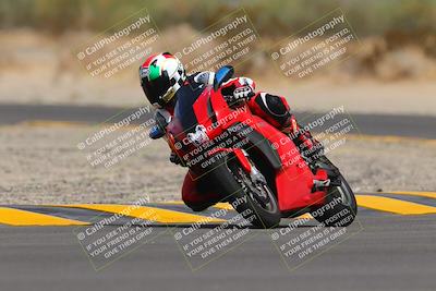 media/Sep-11-2022-SoCal Trackdays (Sun) [[81b7e951af]]/Turn 5 (1110am)/